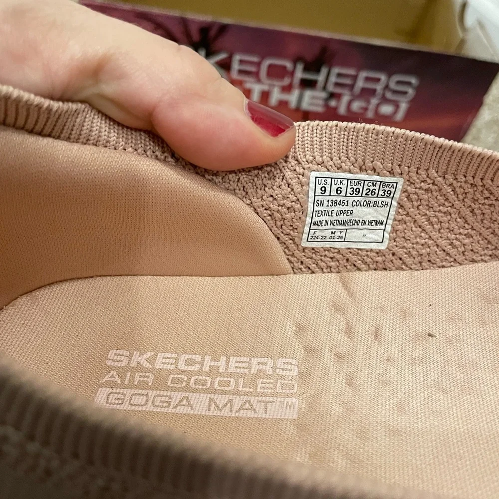 Skechers Blush Knit Floral Flats - Picture 2 of 3
